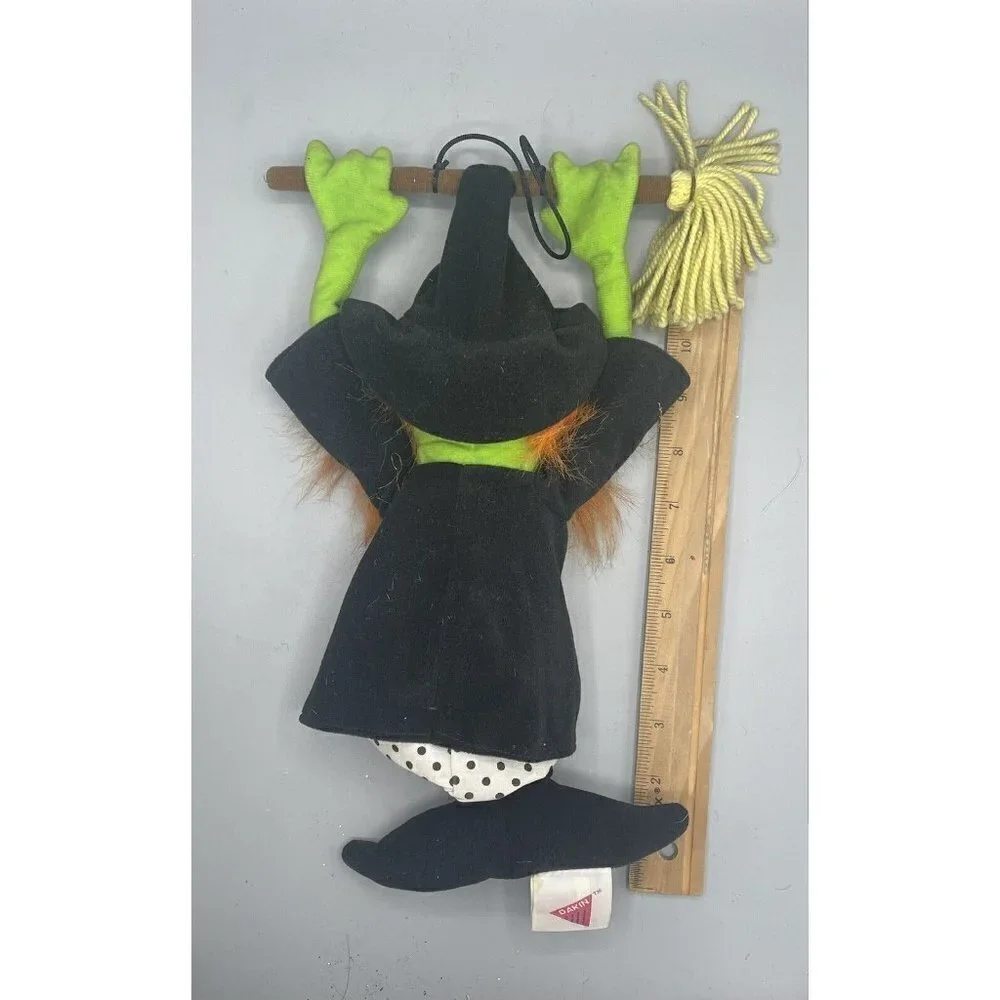 Vintage Hanging Halloween Witch Musical Plush Dakin 1991 Lullaby Pull Legs Child